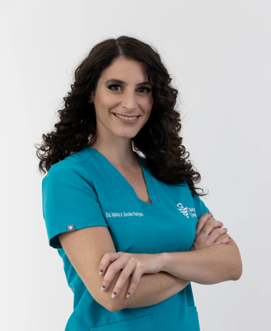 Dra. Marina Lopes, responsável técnica da OdontoClean